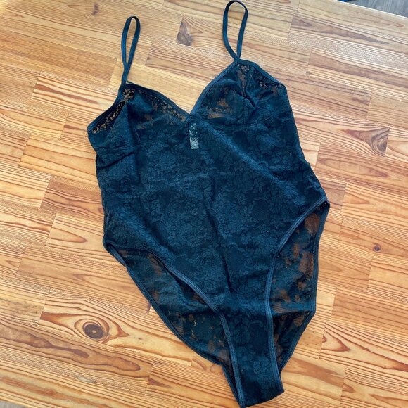 NWT Los Angeles Apparel Floral Lace Bra Bodysuit Size Large - Picture 2 of 7